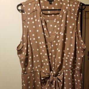 Sleeveless polka dot top